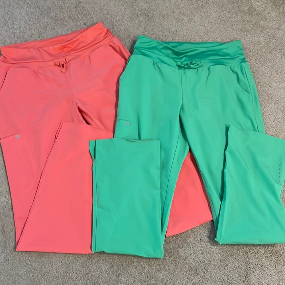 Womens scrub pants Barco one.